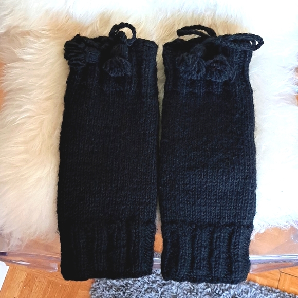 Hand Crafted Accessories - ** 2 for 15$** Black Lined Legwarmers with Tassels